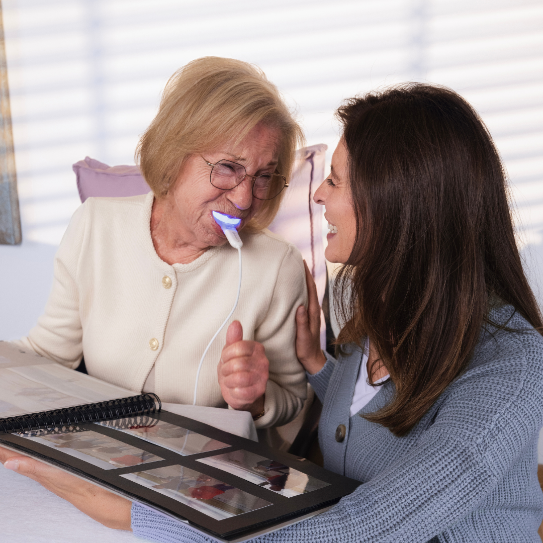 Valentins Pakke 2: 1 powerbank, 2 mundskinner (1 normal, 1 junior) – inkl. 20 Lumorinse®